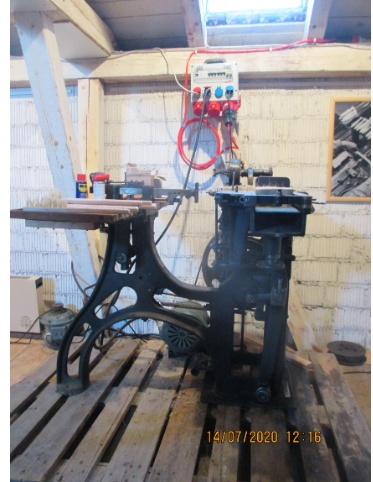 Stanzmaschine Stanzmaschine